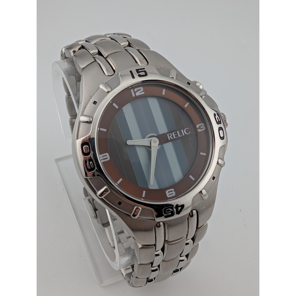 Relic Watch Men Animated Dial 40mm Case 8" Silver Band ZR55055 - New Battery